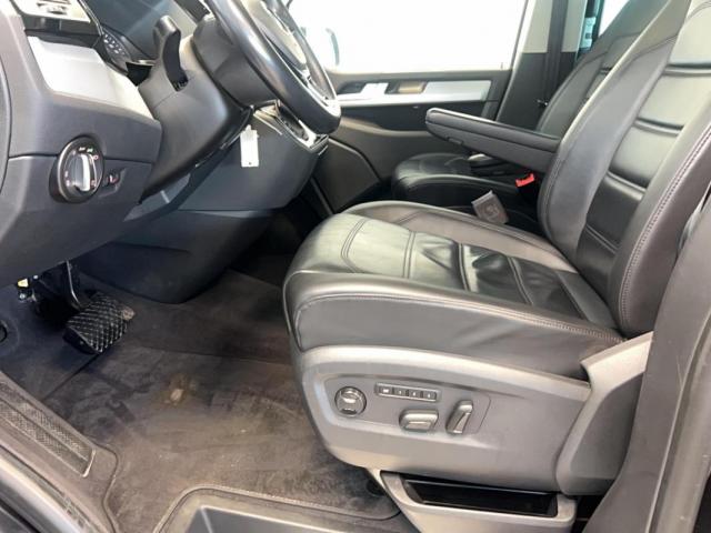 Volkswagen Multivan image 2