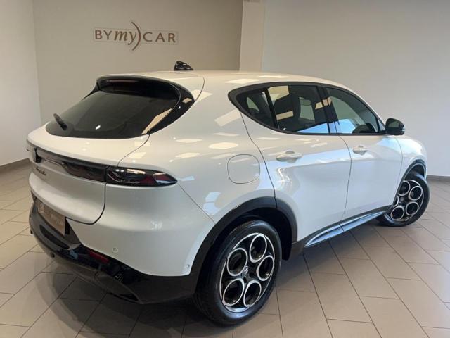 Alfa Romeo Tonale image 8