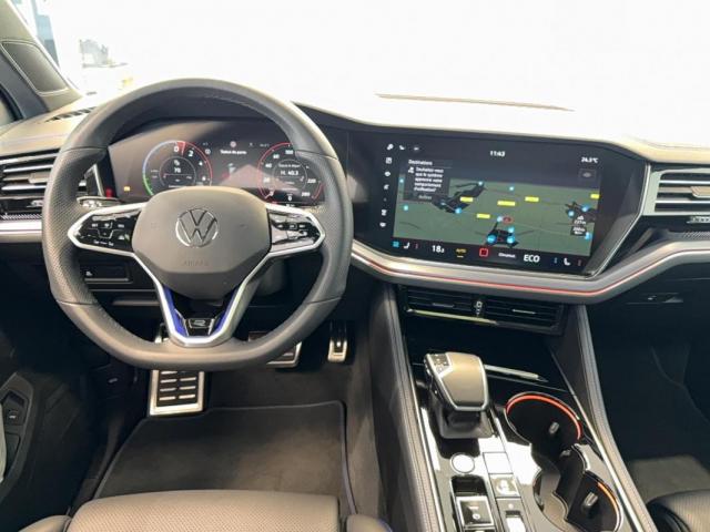 Volkswagen Touareg image 8