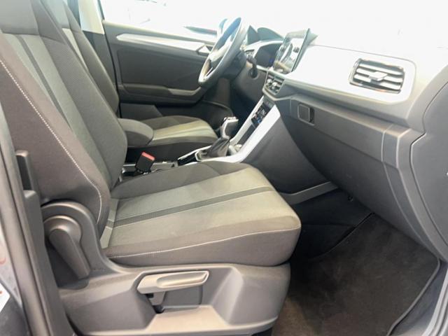 Volkswagen T-Roc image 2