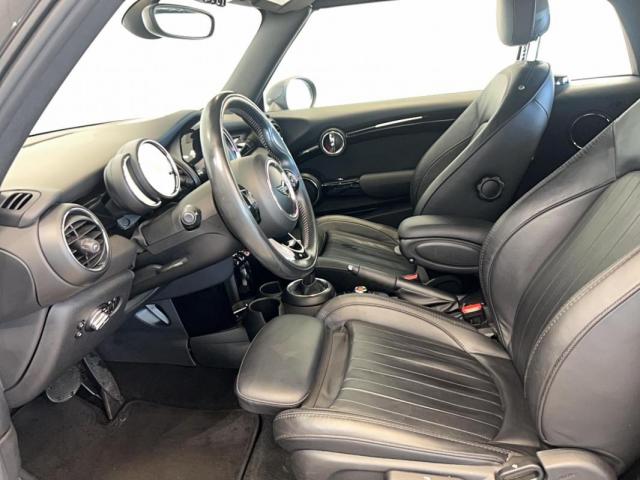 Mini Cabrio image 9
