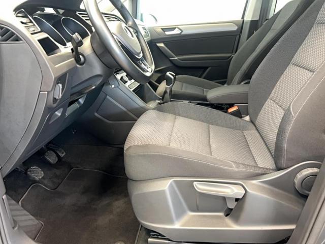 Volkswagen Touran image 2
