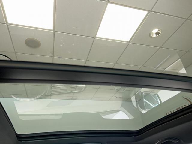 Volkswagen Tiguan image 6