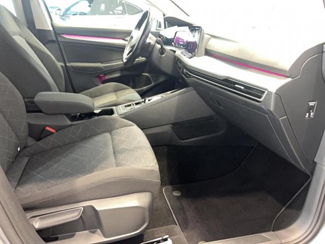 Volkswagen Golf image 9
