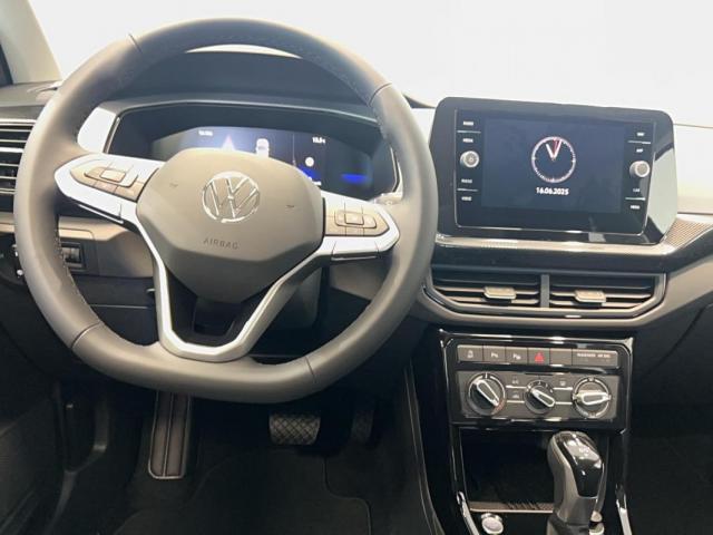 Volkswagen T-Cross image 2