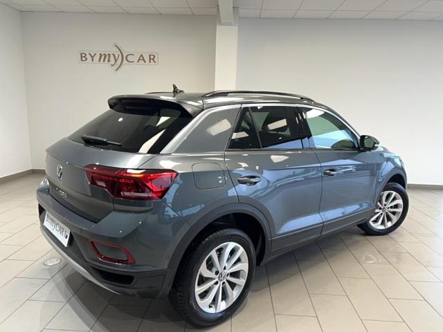 Volkswagen T-Roc image 7