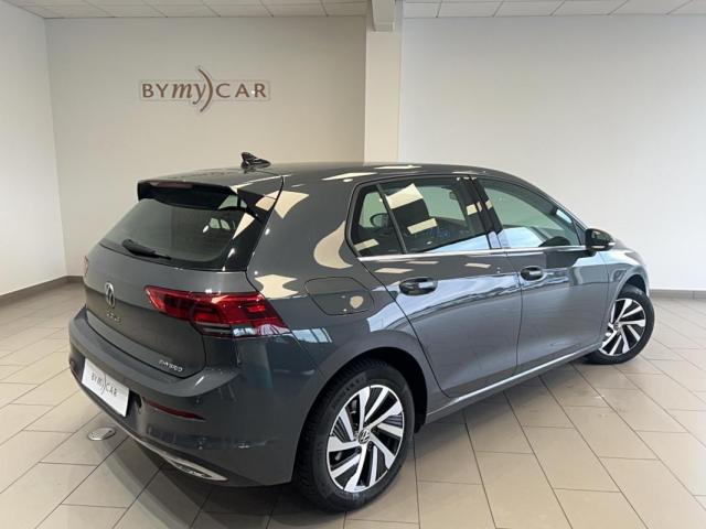 Volkswagen Golf image 8