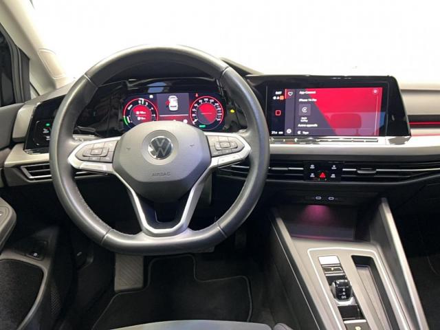 Volkswagen Golf image 9