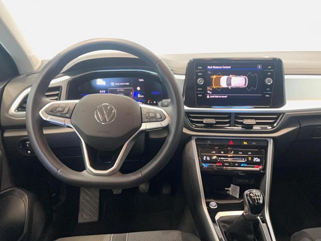 Volkswagen T-Roc image 6
