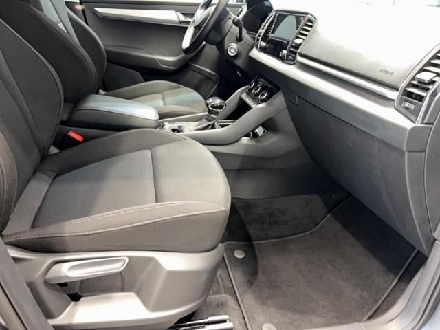 Skoda Karoq image 9
