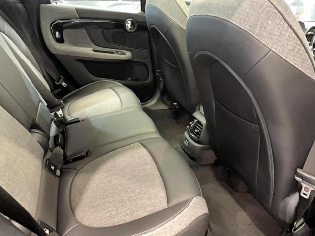 Mini Countryman image 8
