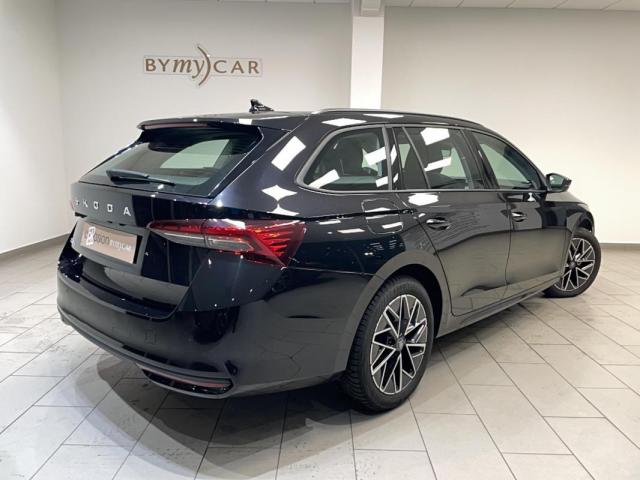 Skoda Octavia image 5