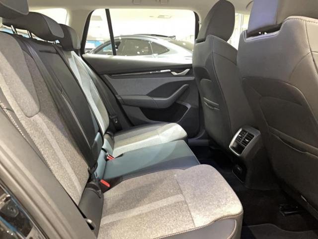 Skoda Octavia image 2