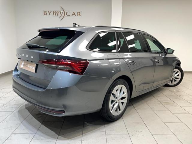 Skoda Octavia image 1