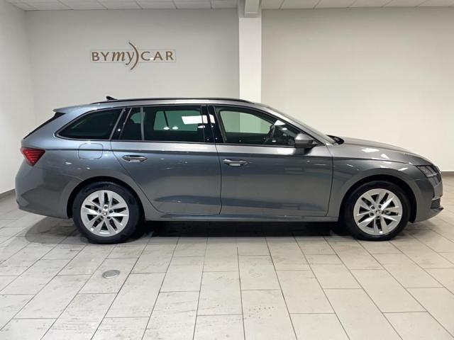 Skoda Octavia image 8