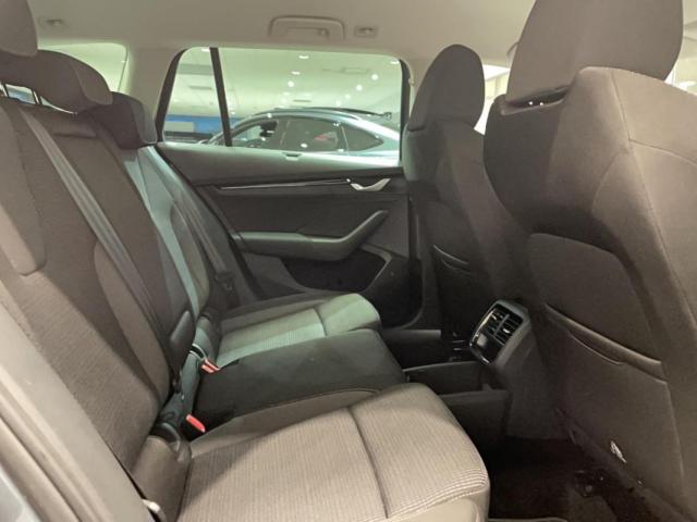 Skoda Octavia image 3