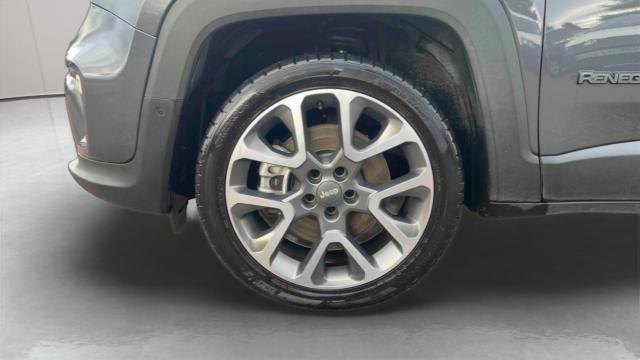 Jeep Renegade image 7