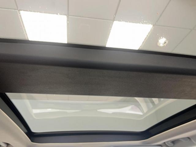 Jeep Renegade image 2