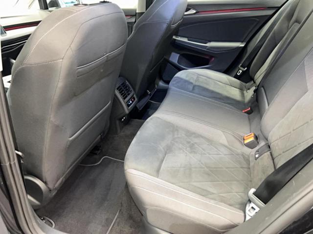 Volkswagen Golf image 9