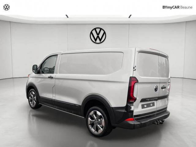 Volkswagen Transporter image 4