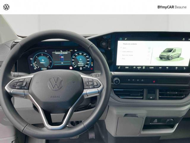 Volkswagen Transporter image 5