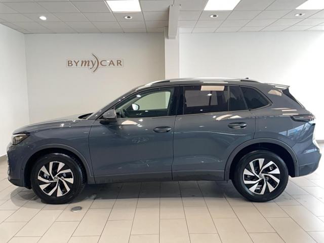 Volkswagen Tiguan image 8