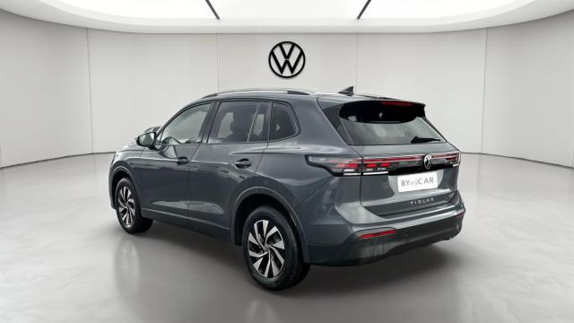 Volkswagen Tiguan image 6