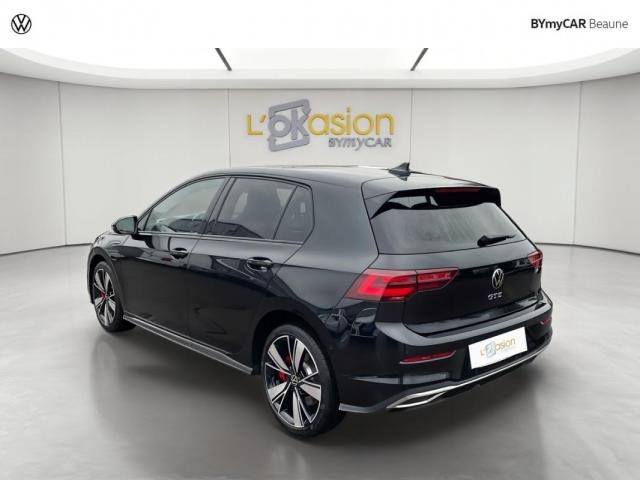 Volkswagen Golf image 6