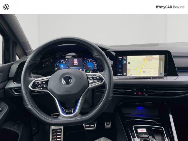 Volkswagen Golf image 9