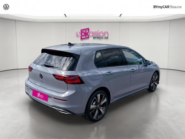 Volkswagen Golf image 6