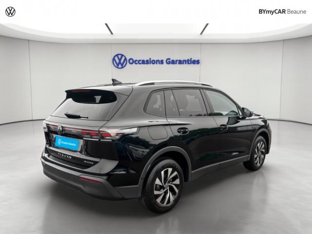 Volkswagen Tiguan image 8