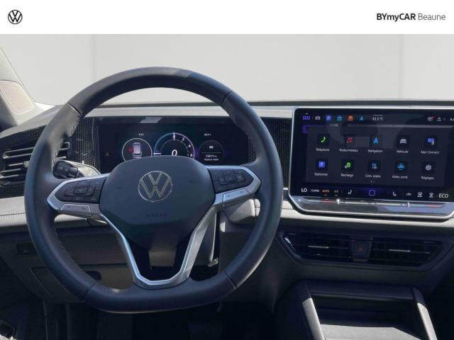 Volkswagen Tiguan image 1