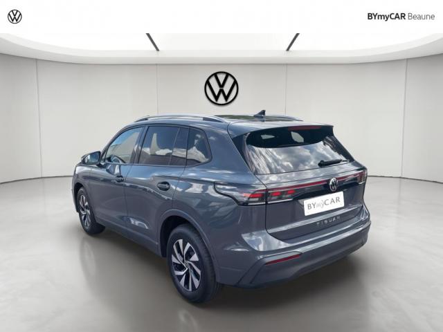 Volkswagen Tiguan image 8