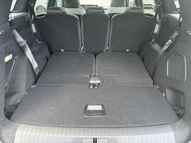 Peugeot 5008 image 2