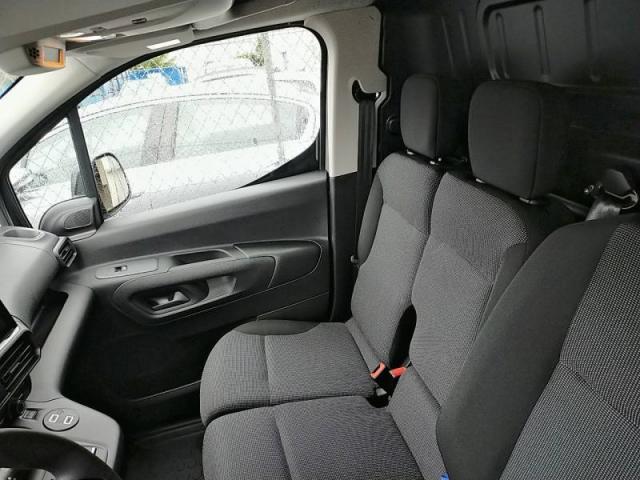 Peugeot Partner image 1