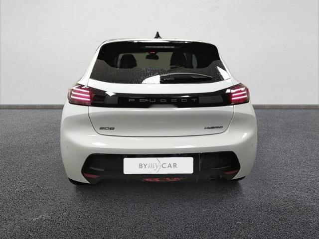 Peugeot 208 image 2