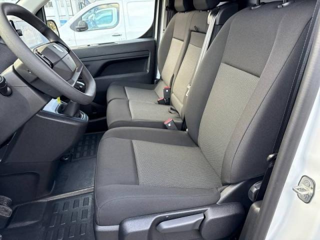 Peugeot Expert image 2