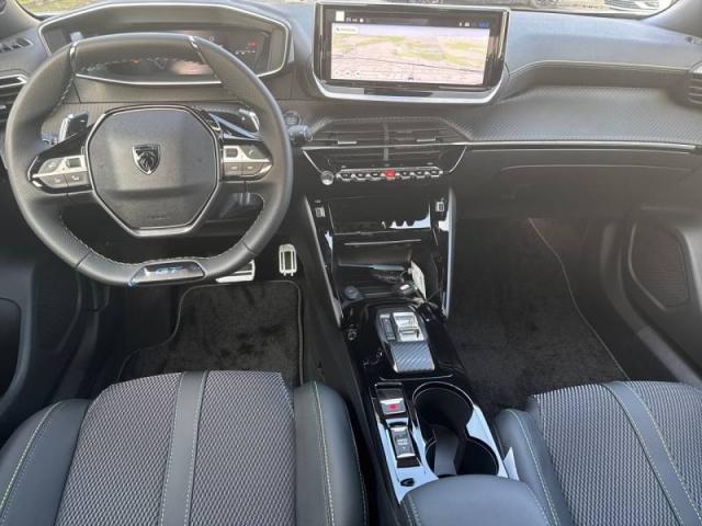 Peugeot 2008 image 9