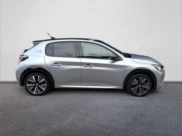 Peugeot 208 image 1