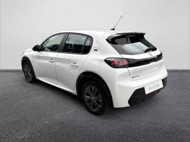Peugeot 208 image 7