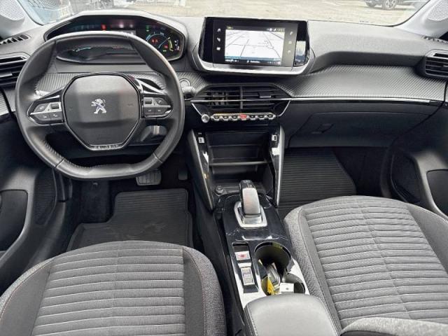 Peugeot 208 image 2
