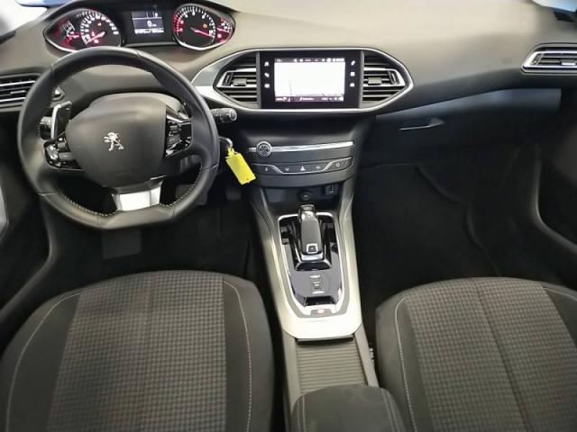 Peugeot 308 image 2