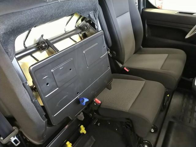 Peugeot Expert image 2