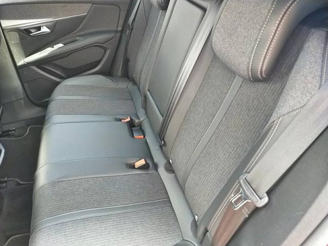 Peugeot 3008 image 9