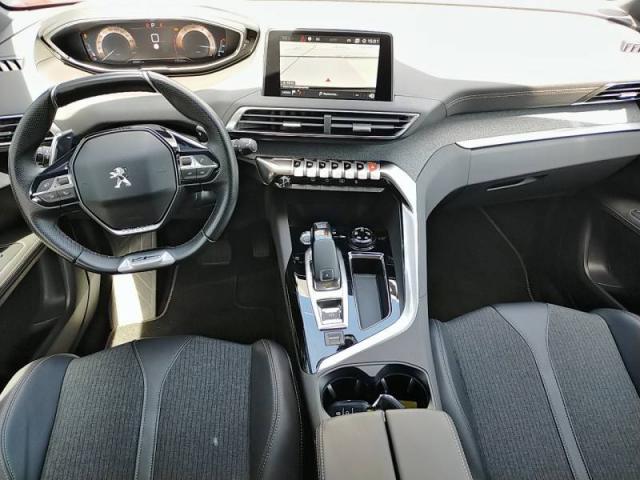 Peugeot 3008 image 2