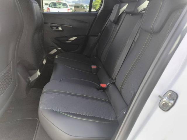 Peugeot 208 image 1