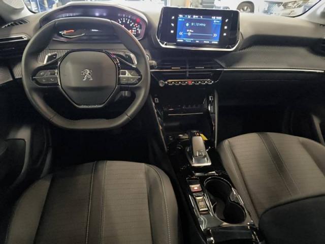 Peugeot 208 image 1