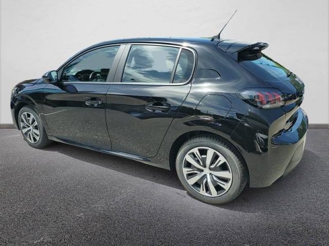 Peugeot 208 image 8