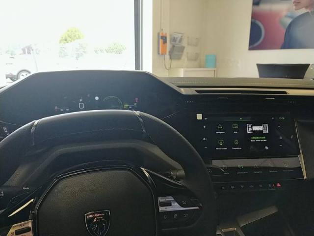Peugeot 308 image 1