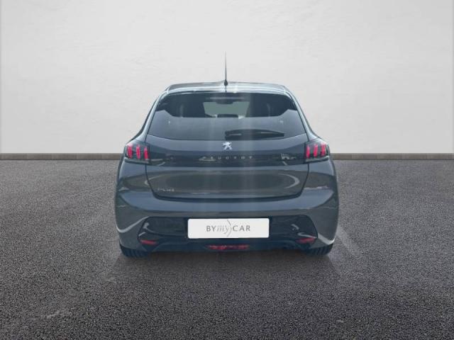 Peugeot 208 image 8